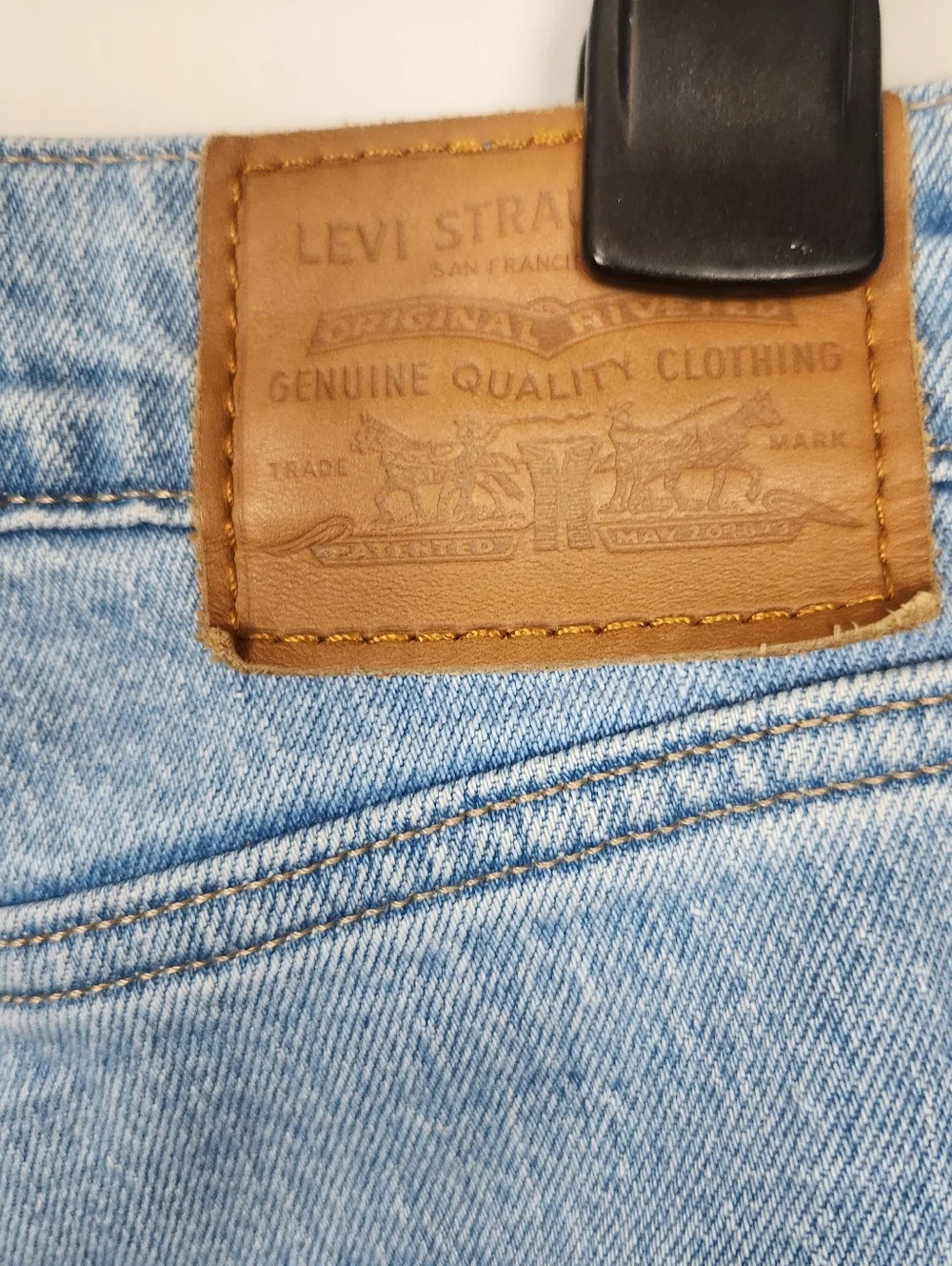 Levi's 70s Flare High Waisted Light Wash Denim Jeans Size 28W Fits Medium  Large - Picture 8 of 16